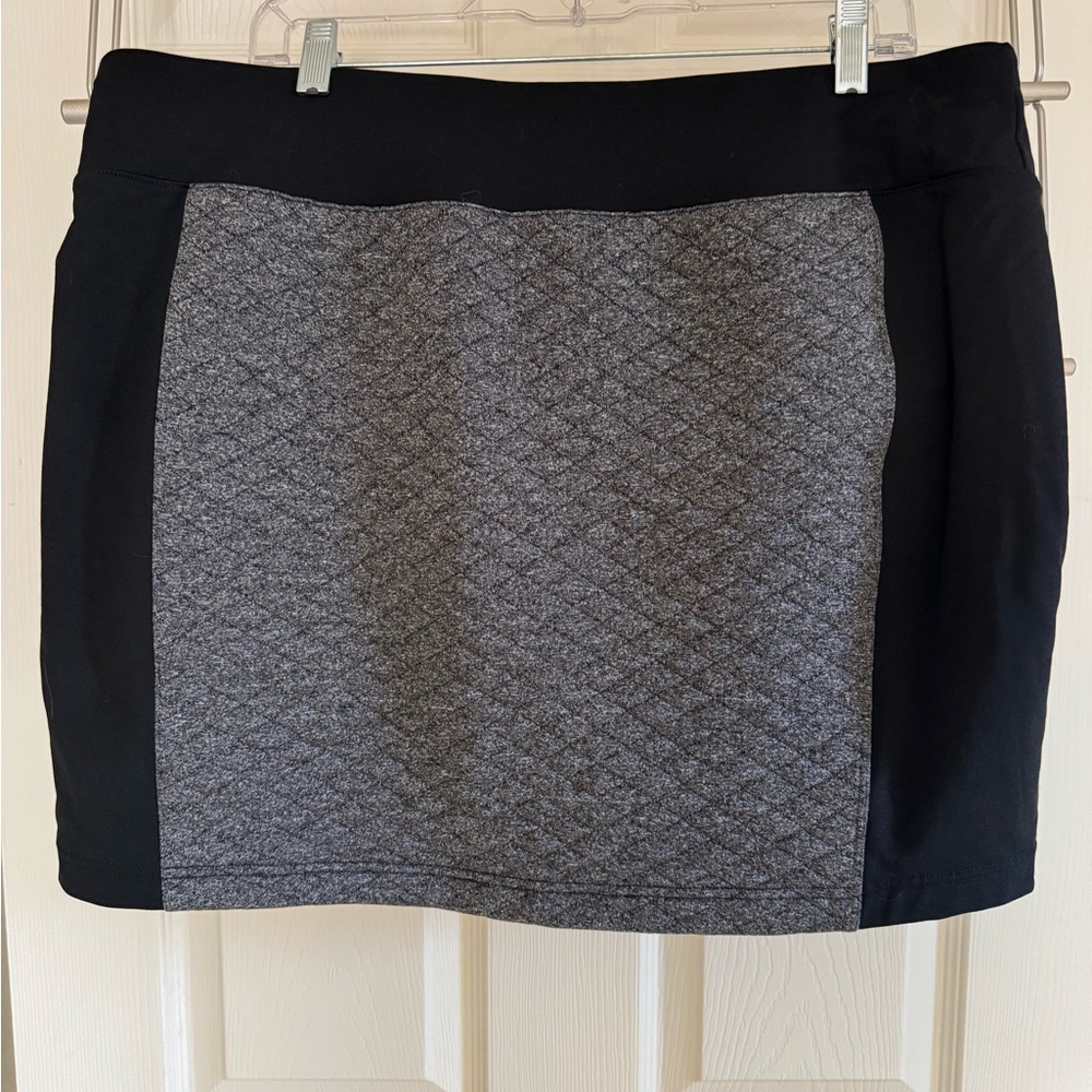Smartwool Black and Gray Quilted Skirt - Picture 2 of 6